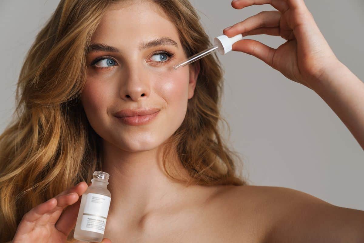 Best Serums to Use with Tretinoin